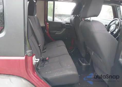 2013 Jeep Wrangler Unlimited Sport z USA, uszkodzony, nr VIN 1C4BJWDGXDL542548